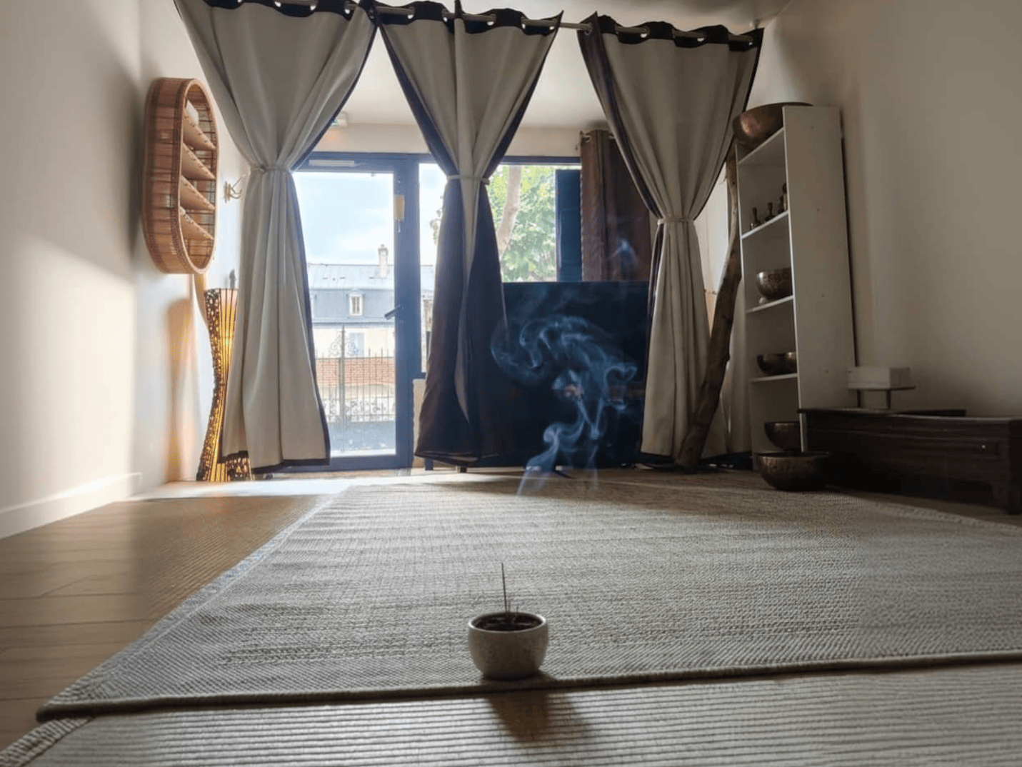 Illustration provisoire générée — espace de méditation 1